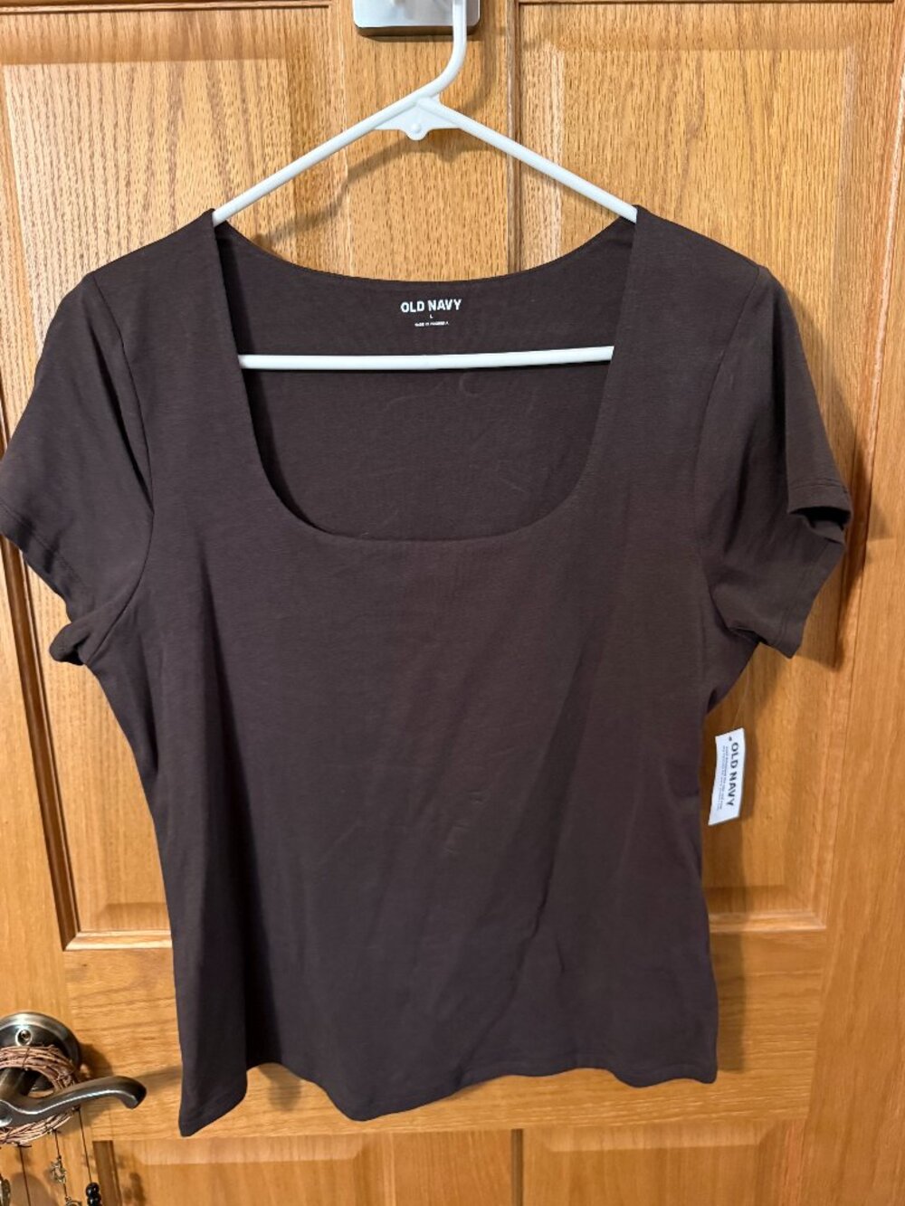 Women's Scoop Neck Slim Tee